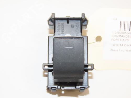 Used Right rear window switch Right rear window switch TOYOTA C-HR (_X1_) 1.8 Hybrid (ZYX10_, ZYX11_, ZYX10R, ZYX11R) (122 hp) 28831765 28831765