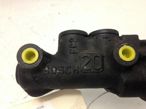 Used Brake master cylinder RENAULT TWINGO I (C06_) 1.2 (C066, C068) (58 hp) 23173718