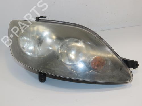 Right headlight VW GOLF PLUS V (5M1, 521) 1.9 TDI | BP28832447C29 