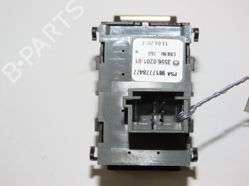Used Left rear window switch Left rear window switch OPEL CORSA B (S93) 1.7 D (F08, F68, M68) (60 hp) 36495390 36495390