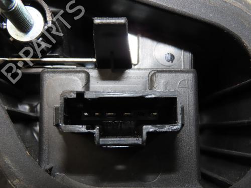 right-taillight-citroen-c4-cactus-2014-33948450 main image