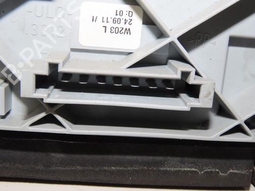 Left taillight MERCEDES-BENZ C-CLASS (W203) C 220 CDI (203.008) | BP31984671C34