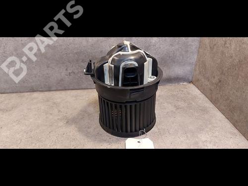 Used Heater blower motor PEUGEOT 308 I (4A_, 4C_) 1.6 HDi (90 hp) 9613358