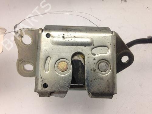 Used Tailgate lock Tailgate lock TOYOTA YARIS (_P1_) 1.4 D-4D (NLP10_, NLP10R) (75 hp) 36495495 36495495