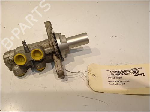 Used Brake master cylinder Brake master cylinder PEUGEOT 208 I (CA_, CC_) 1.2 VTI 82 (82 hp) 11100456 11100456