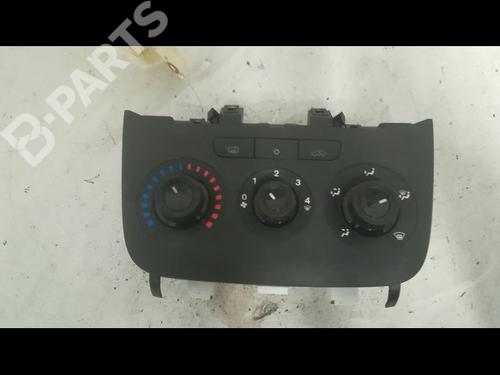 Used Climate control FIAT PUNTO EVO (199_) 1.3 D Multijet (199AXC1A, 199BXC1A, 199AXT1A, 199BXT1A) (75 hp) 9607781