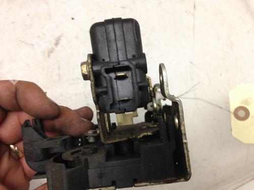 front-right-lock-renault-megane-i-cabriolet-ea01_-16-16v-ea04-ea0b-ea11-ea1j-7701470456-1996-1997-1998-1999-2000-2001-2002-2003-9594042 main image