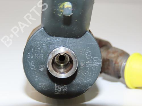 Spreder / Dyse TOYOTA YARIS (_P9_) 1.4 D-4D (NLP90_, NLP90R) (90 hp) 32657922