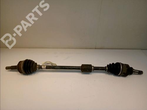 Used Right front driveshaft TOYOTA YARIS (_P13_) 1.5 Hybrid (NHP130_, NHP130) (101 hp) 11099825