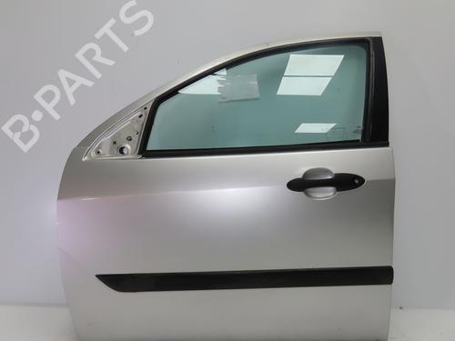 Used Left front door Left front door FORD FOCUS I (DAW, DBW) 1.8 TDCi (115 hp) 33860660 33860660