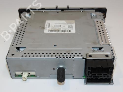 Used Radio RENAULT SCÉNIC III (JZ0/1_) 1.5 dCi (110 hp) 28830577