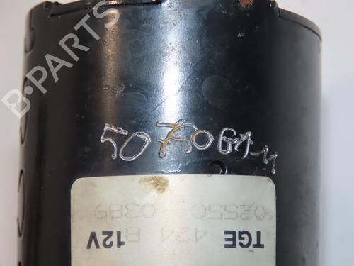 Used Front wiper motor FIAT PANDA (141_) 900 (40 hp) 28802366