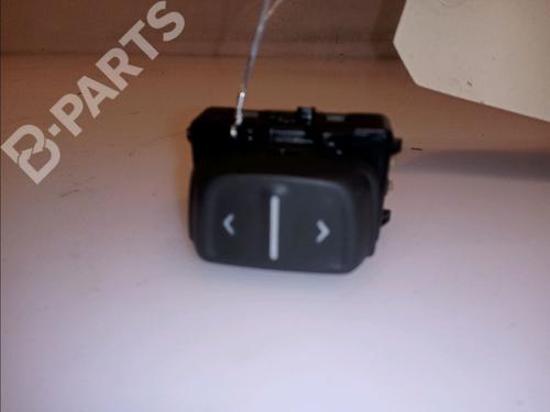 switch-dacia-sandero-ii-12-2012-11102055 main image