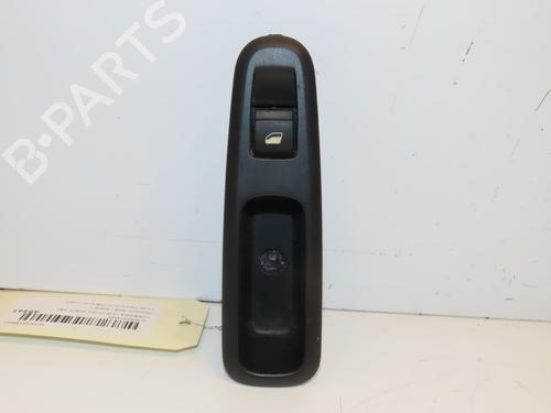 Used Right rear window switch Right rear window switch PEUGEOT 5008 (0U_, 0E_) 1.6 HDi (112 hp) 17527809 17527809