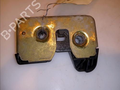 Used Tailgate lock VW POLO III (6N1) 55 1.3 (55 hp) 23177323