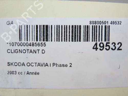 right-front-indicator-skoda-octavia-i-combi-1u5-19-tdi-1u0953156d-1998-1999-2000-2001-2002-2003-2004-2005-2006-2007-2008-2009-2010-19133107 main image