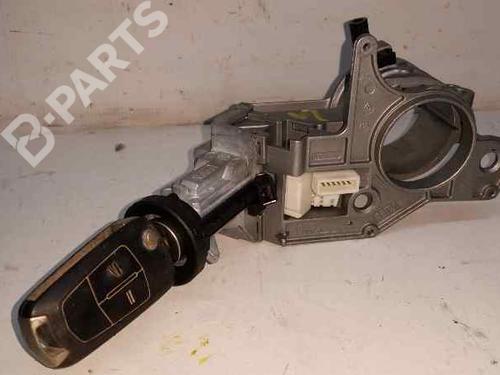 Used Ignition barrel OPEL ZAFIRA / ZAFIRA FAMILY B (A05) [2005-2019]  602972