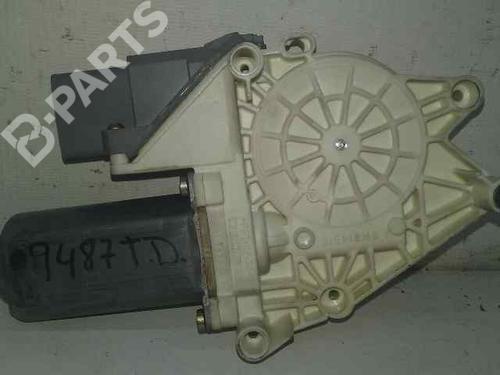 Rudehejsemotor bagstkærm højre CITROËN C5 I (DC_) 2.2 HDi (DC4HXB, DC4HXE) (133 hp) 828210
