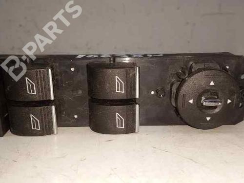 Used Left front window switch FORD FOCUS III 1.0 EcoBoost (125 hp) 1341888