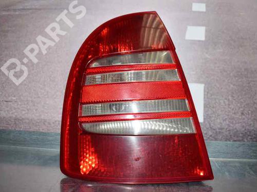 Used Left taillight SKODA SUPERB I (3U4) [2001-2008]  829828