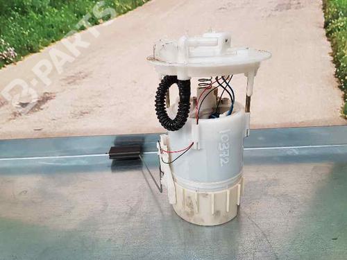 Used Fuel pump RENAULT MEGANE II Coupé-Cabriolet (EM0/1_) [2003-2010]  1591302