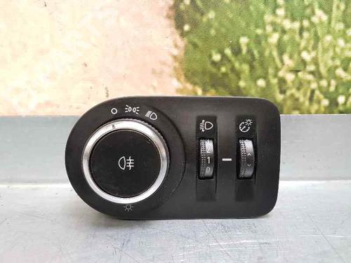 Used Headlight switch OPEL CORSA D (S07) [2006-2015]  3151844