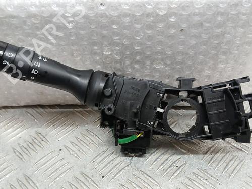 Used Headlight switch TOYOTA YARIS (_P13_) 1.5 Hybrid (NHP130_, NHP130) (101 hp) 26395911