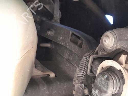 Used Front bumper reinforcement CHRYSLER GRAND VOYAGER V (RT) [2007-2025]  29187614