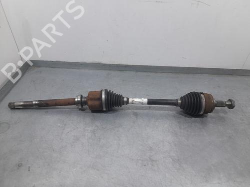Used Right front driveshaft Right front driveshaft PEUGEOT 208 II (UB_, UP_, UW_, UJ_) 1.2 PureTech 100 (101 hp) 32522121 32522121