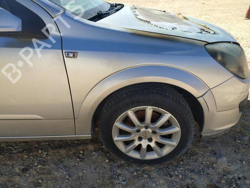 Used Right front fenders OPEL ASTRA H (A04) 1.7 CDTI (L48) (100 hp) 26458080