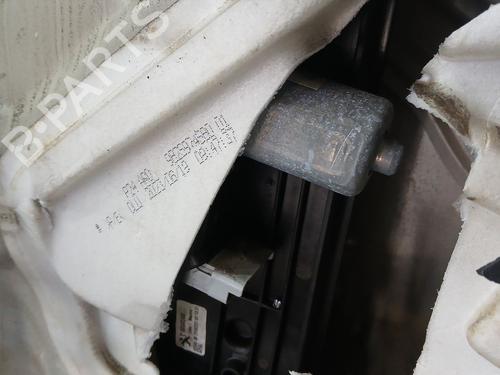 Vindusheismekanisme høyre bak Vindusheismekanisme høyre bak PEUGEOT 2008 II (UD_, US_, UY_, UJ_, UR_, UC_) 1.2 PureTech 130 (USHNS, URHNS) (130 hp) 36132715 36132715