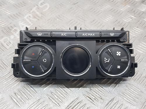 climate-control-citroen-c-elysee-dd_-2012-26433804 main image