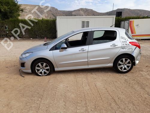 Brugte PEUGEOT 308 I (4A_, 4C_) 1.6 HDi (109 hp) 3501540