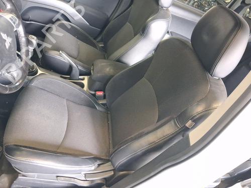 Asiento delantero izquierdo Asiento delantero izquierdo 38567508 38567508
