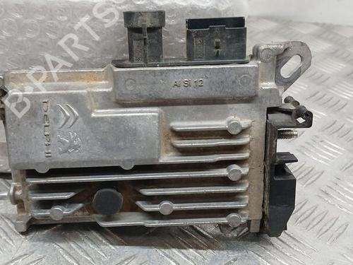 Start/Stop styreenhet PEUGEOT 3008 I MPV (0U_) 1.6 BlueHDi 120 (120 hp) 30546846