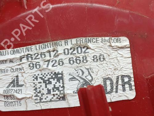 Right taillight PEUGEOT 5008 (0U_, 0E_) 2.0 HDi 150 / BlueHDi 150 | BP24618100C35