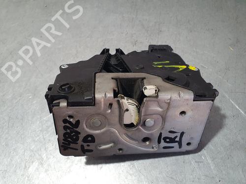 Høyre bak lås OPEL CORSA E (X15)  | BP13752220C99 