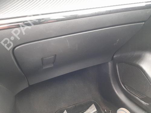 Used Glove box PEUGEOT 208 II (UB_, UP_, UW_, UJ_) 1.2 PureTech 75 (75 hp) 31015237