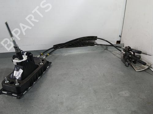 Used Gear lever Gear lever SEAT IBIZA V (KJ1, KJG) 1.0 MPi (80 hp) 34507211 34507211