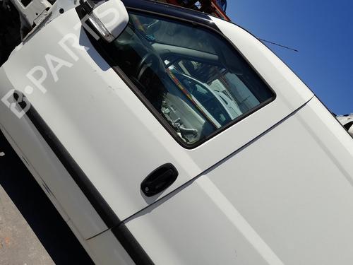 Used Left front door Left front door FIAT DOBLO Cargo (263_) 1.3 D Multijet (263WXU1A, 263ZXU1A, 263WYB1A, 263ZYB1A) (95 hp) 33431394 33431394