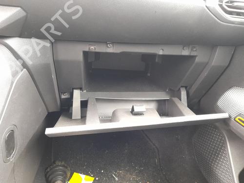 Handskerum Handskerum DACIA SANDERO III 1.0 TCe 90 (91 hp) 34628426 34628426