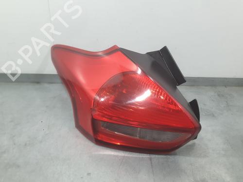 Farolim esquerdo Farolim esquerdo FORD FOCUS III 1.0 EcoBoost (125 hp) 39658468 39658468