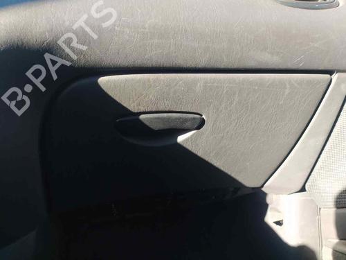 Used Glove box FORD FOCUS I Saloon (DFW) 1.6 16V (100 hp) 22639889