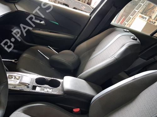 Used Right front seat Right front seat PEUGEOT 208 II (UB_, UP_, UW_, UJ_) 1.2 PureTech 100 (101 hp) 40044179 40044179
