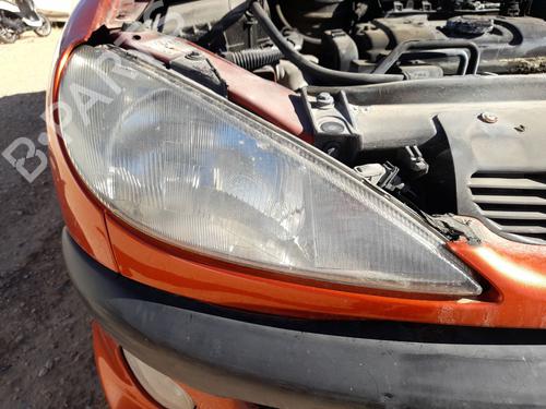 Faro destro PEUGEOT 206 Hatchback (2A/C) 1.4 i (75 hp) 30624252
