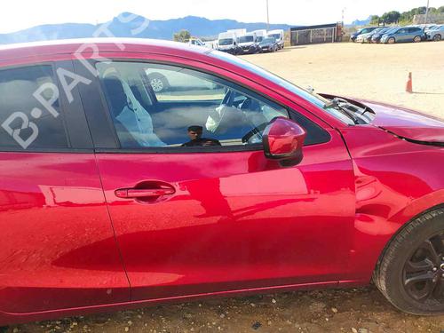 Right front door MAZDA 2 Hatchback (DL, DJ) 1.5 SKYACTIV-G D0Y05802XF