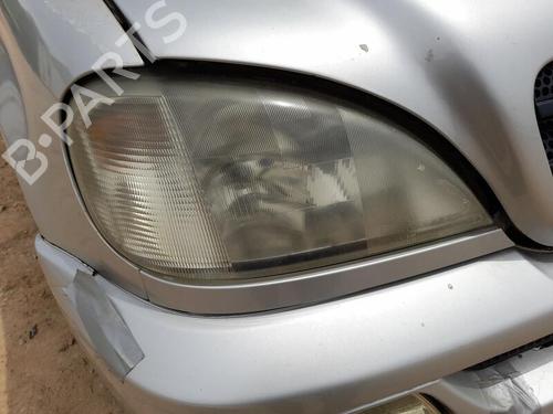 Used Right headlight MERCEDES-BENZ M-CLASS (W163) ML 320 (163.154) (218 hp) 26277007