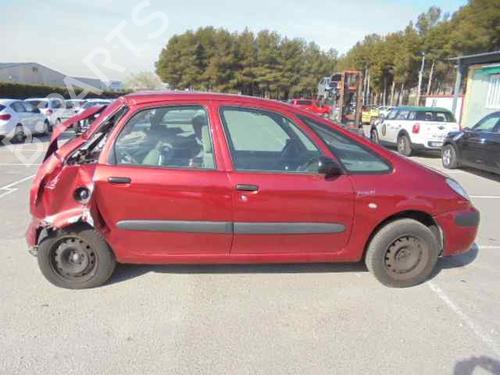 Left front fog light CITROËN XSARA PICASSO (N68) 1.6 HDi | BP605923C30