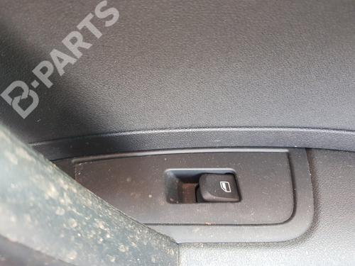 Used Right rear window switch Right rear window switch AUDI A1 Sportback (8XA, 8XF) 1.6 TDI (105 hp) 9540182 9540182