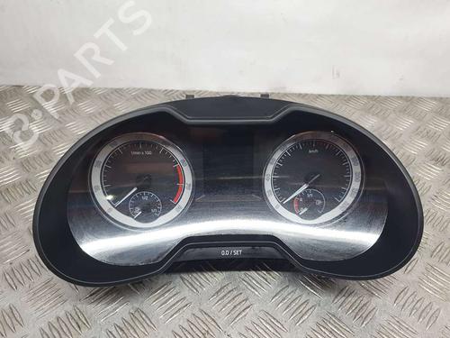 Used Instrument cluster SKODA OCTAVIA III Combi (5E5, 5E6) [2012-2020]  18464794